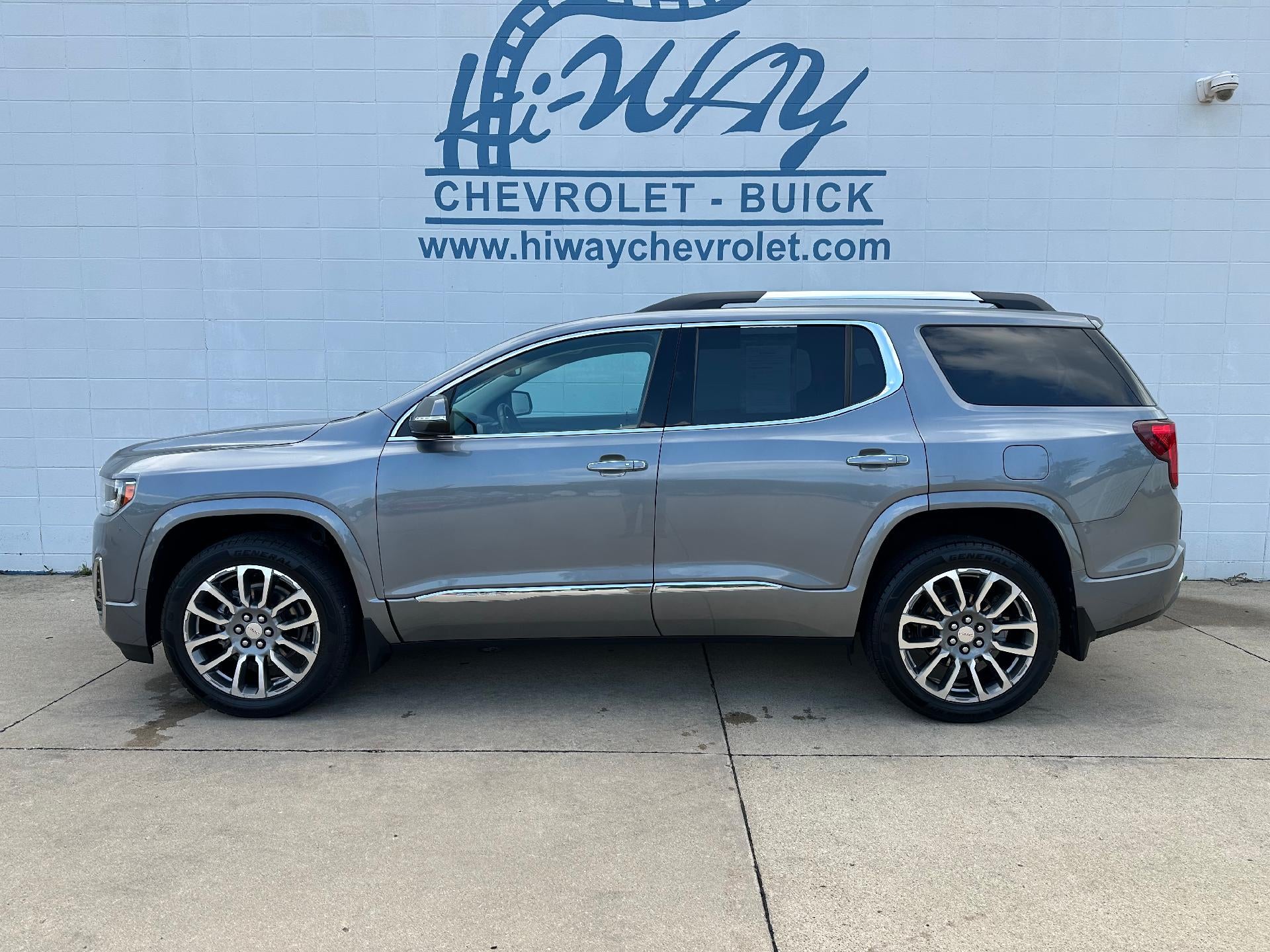 2021 GMC Acadia Denali in Satin Steel Metallic — front three-quarter view